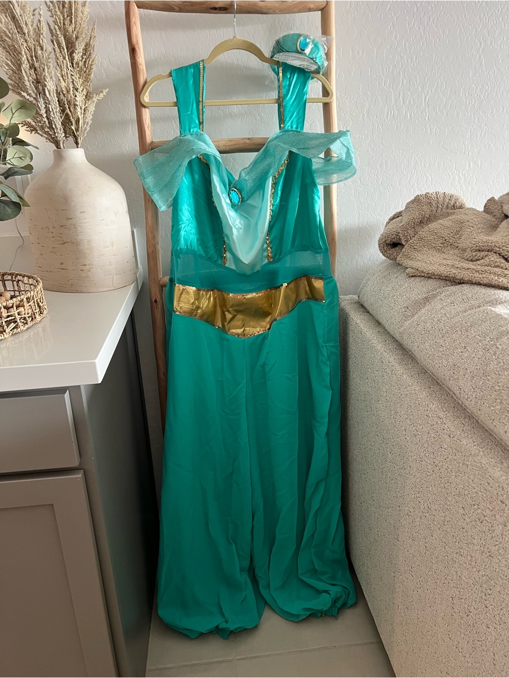 Women's Jasmine Costume XL